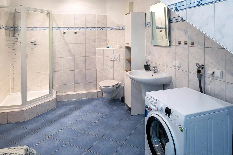 WG-Zimmer mit 92 m² in Koblenz – Bild 8