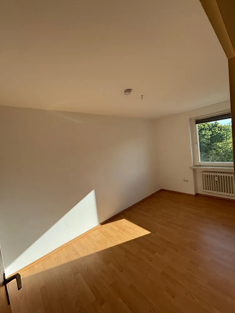 3 Zimmer Wohnung mit 76 m² in Hof – Bild 2