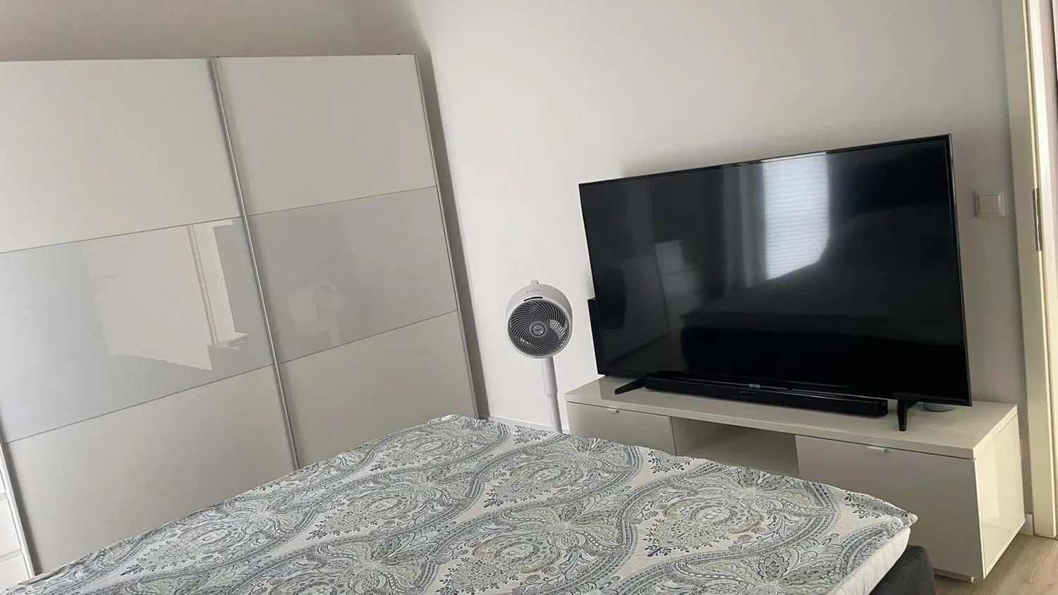 2 Zimmer Wohnung mit 60 m² in Düsseldorf – Bild 1