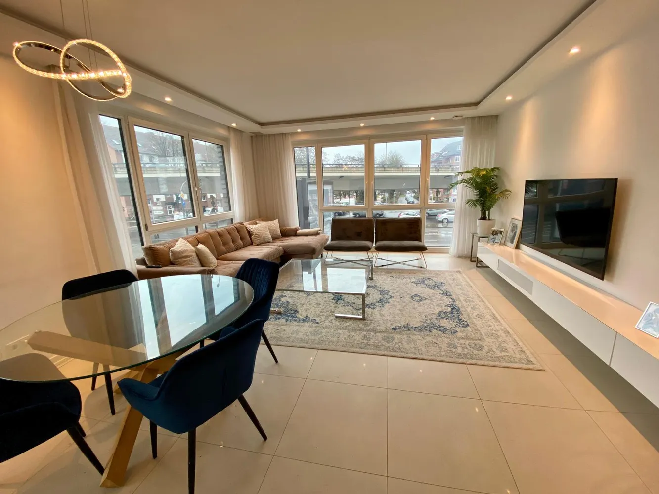 3 Zimmer Wohnung mit 87 m² in Hamburg – Bild 2