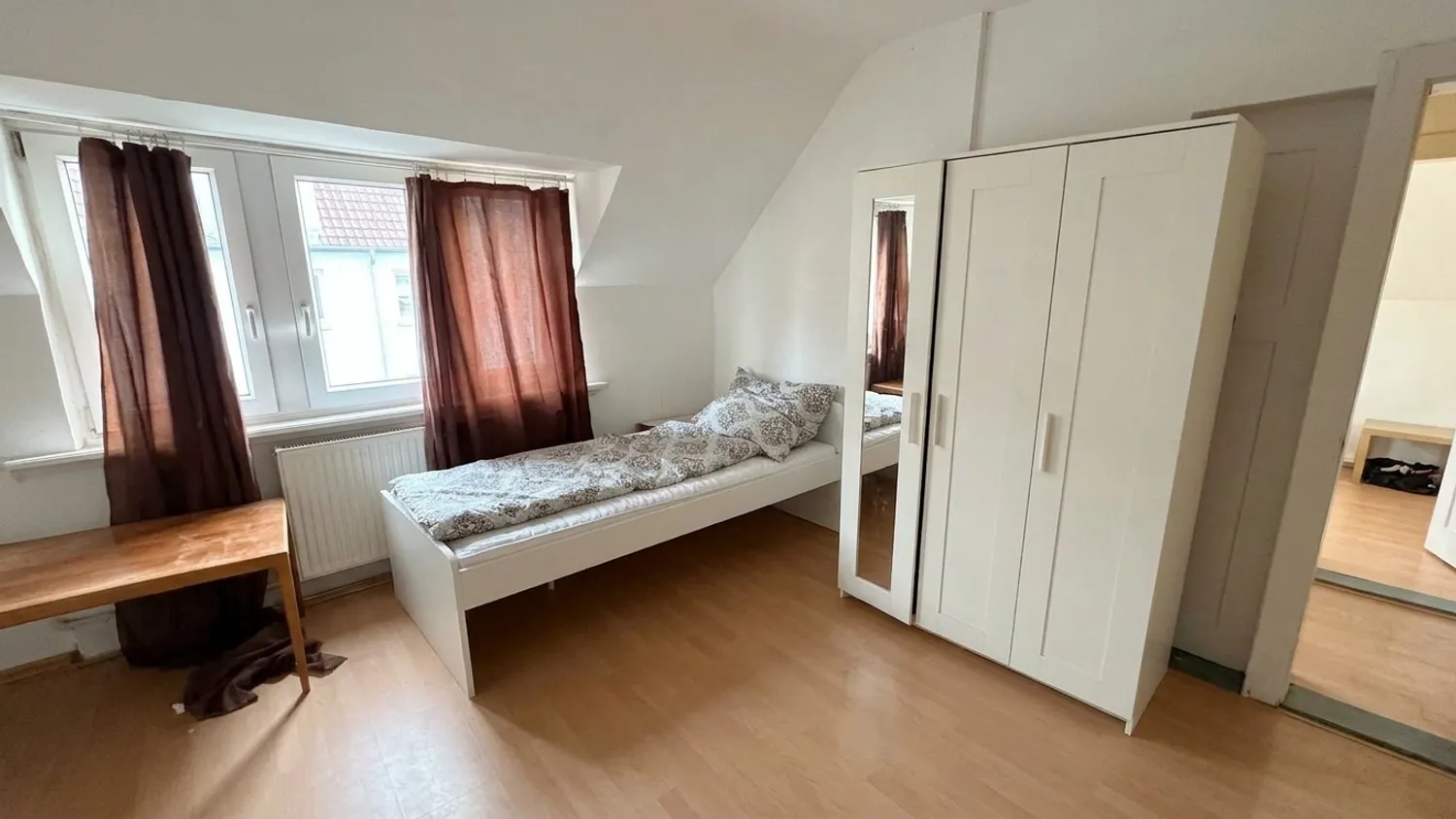 2 Zimmer Wohnung mit 42 m² in Pforzheim – Bild 2
