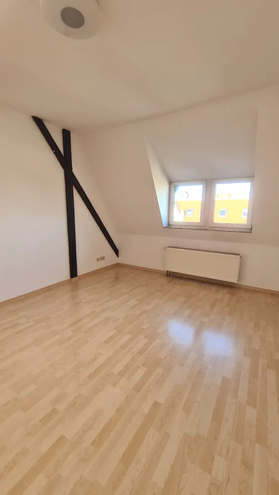 4 Zimmer Wohnung mit 80 m² in Halle (Saale) – Bild 2