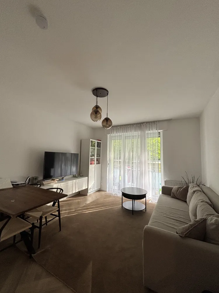 2 room apartment with 55 m² in Cologne – Photo 2