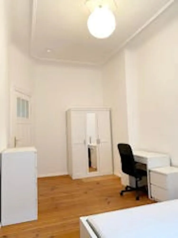 Shared room with 15 m² in Berlin – Photo 5