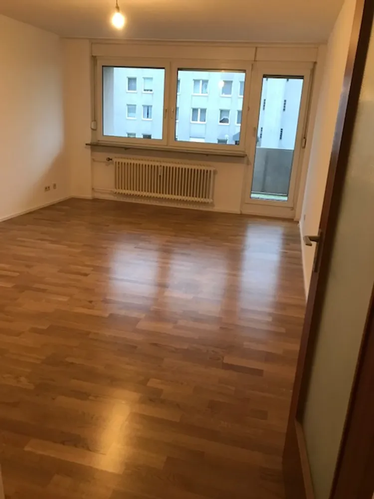 3 Zimmer Wohnung mit 70 m² in Nürnberg – Bild 2