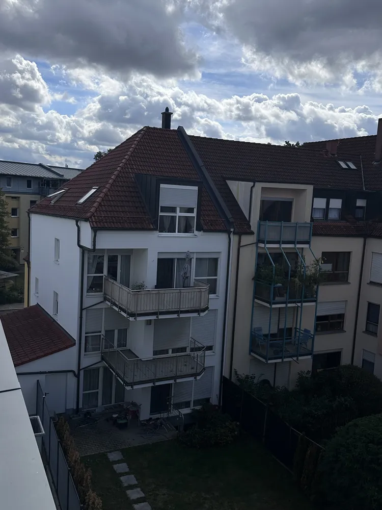 4 Zimmer Wohnung mit 100 m² in Nürnberg – Bild 2