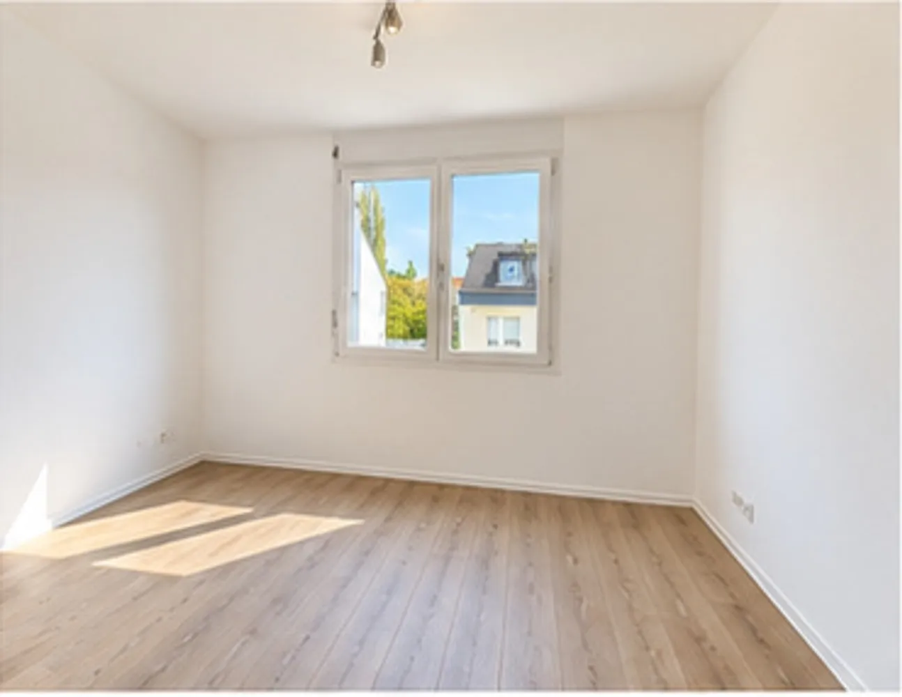 4 Zimmer Wohnung mit 107 m² in Düsseldorf – Bild 10