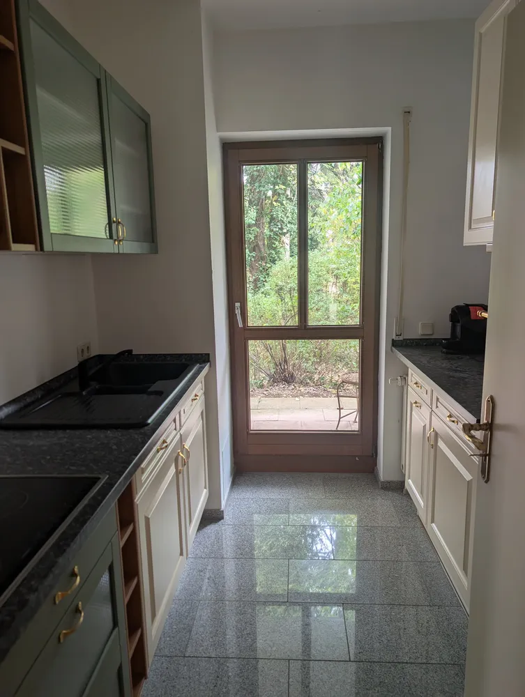 4 Zimmer Wohnung mit 173 m² in München – Bild 1