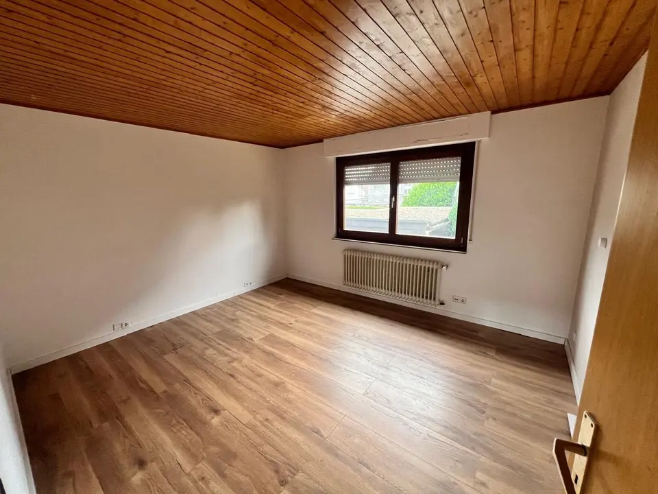 5 Zimmer Wohnung mit 100 m² in Böblingen – Bild 2