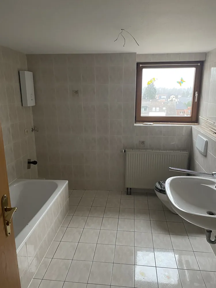2 Zimmer Wohnung mit 70 m² in Bornheim – Bild 2