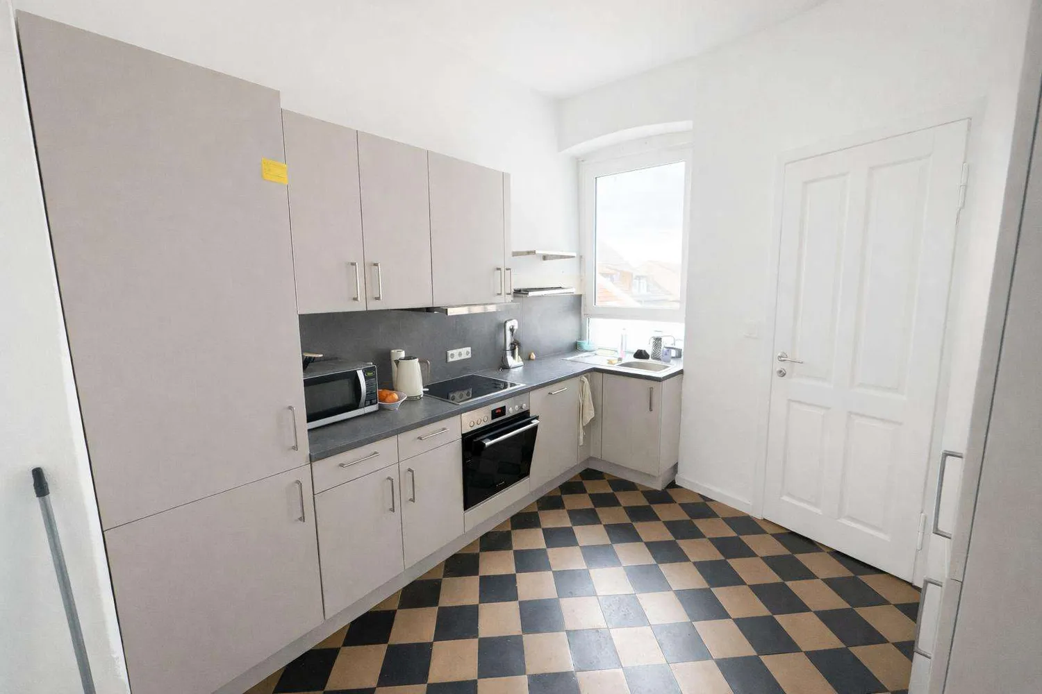 1 Zimmer Wohnung mit 19 m² in Karlsruhe – Bild 3