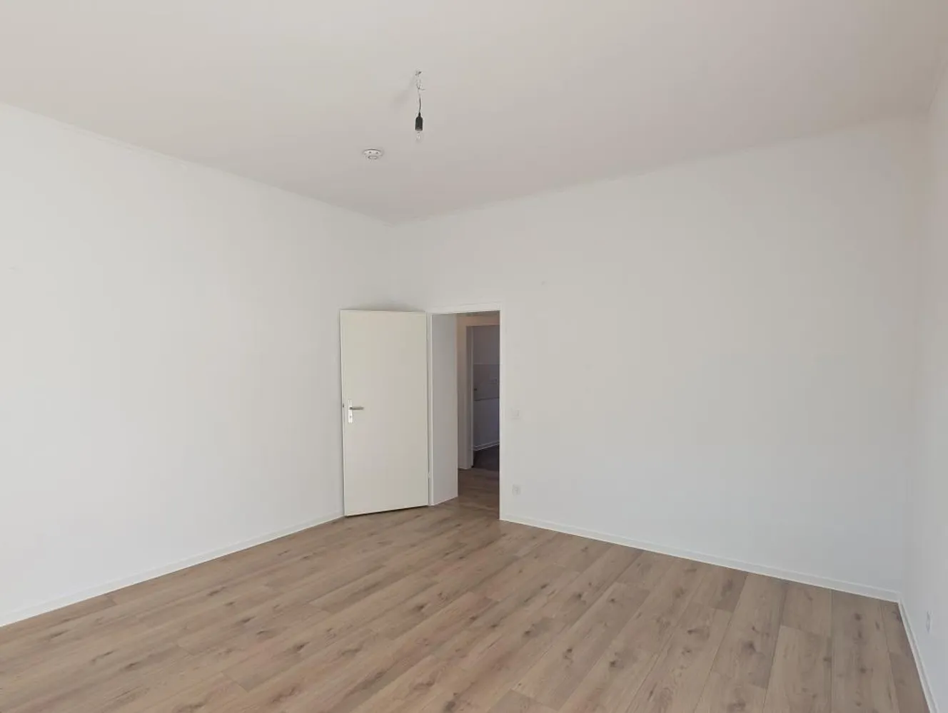 2 Zimmer Wohnung mit 75 m² in Duisburg – Bild 5