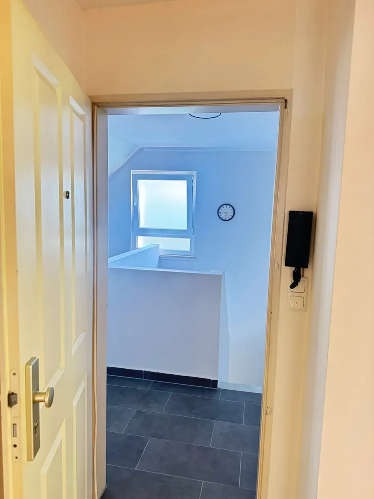 4 Zimmer Wohnung mit 80 m² in Frankfurt am Main – Bild 4