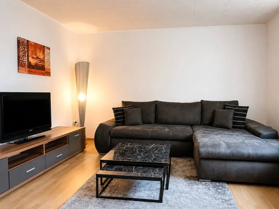 WG-Zimmer mit 50 m² in Langenfeld – Bild 1