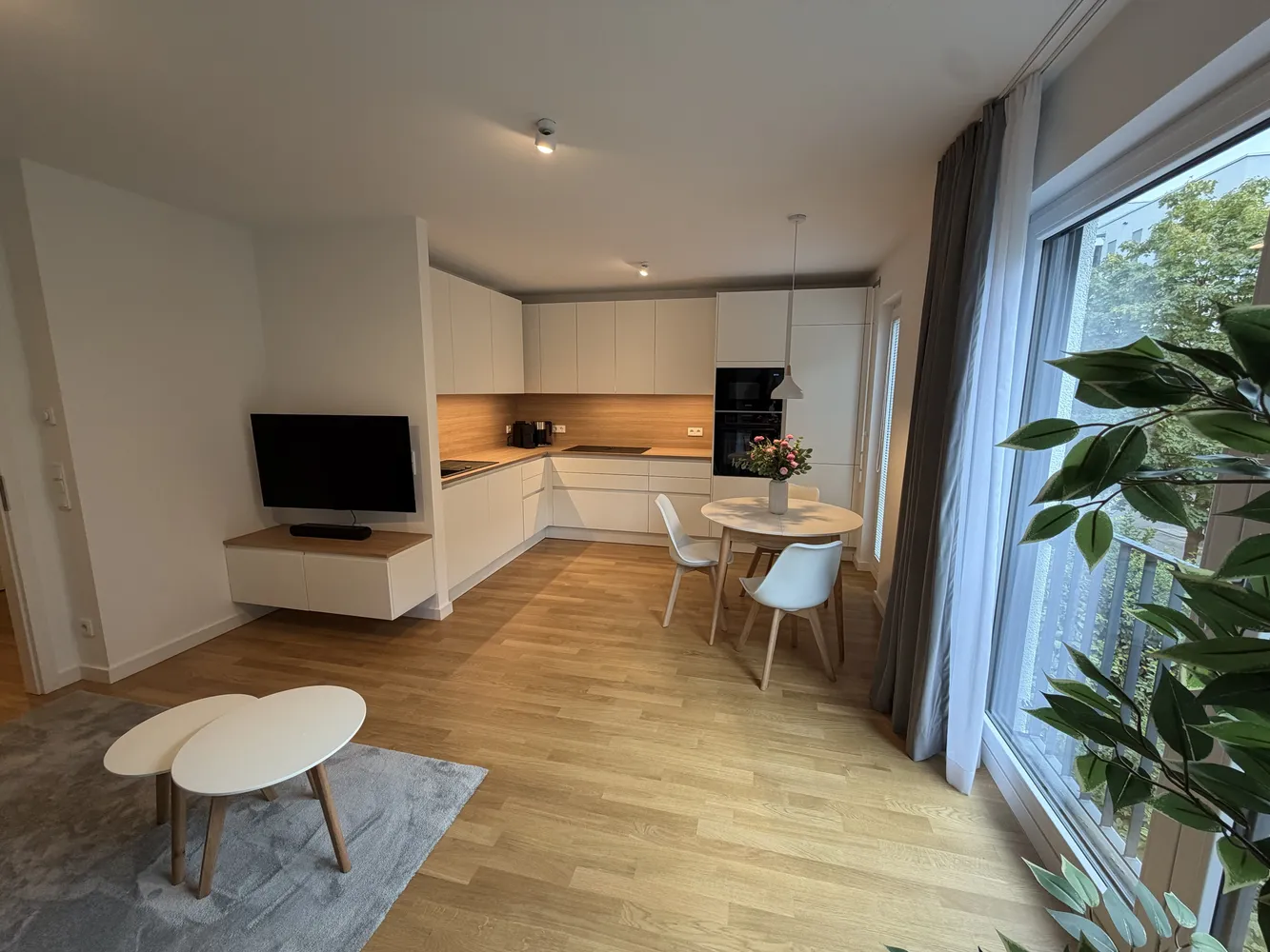 2 Zimmer Wohnung mit 55 m² in München – Bild 2