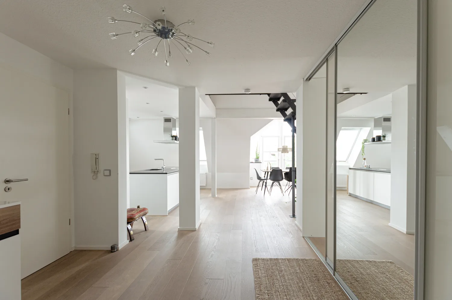 3 room apartment with 93 m² in Augsburg – Photo 6