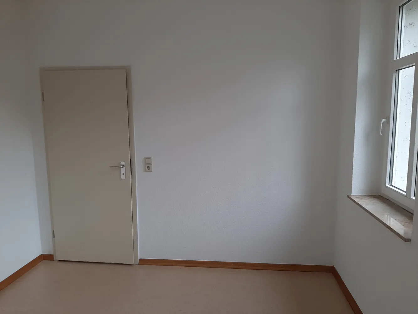 2 Zimmer Wohnung mit 61 m² in Weißenfels – Bild 1