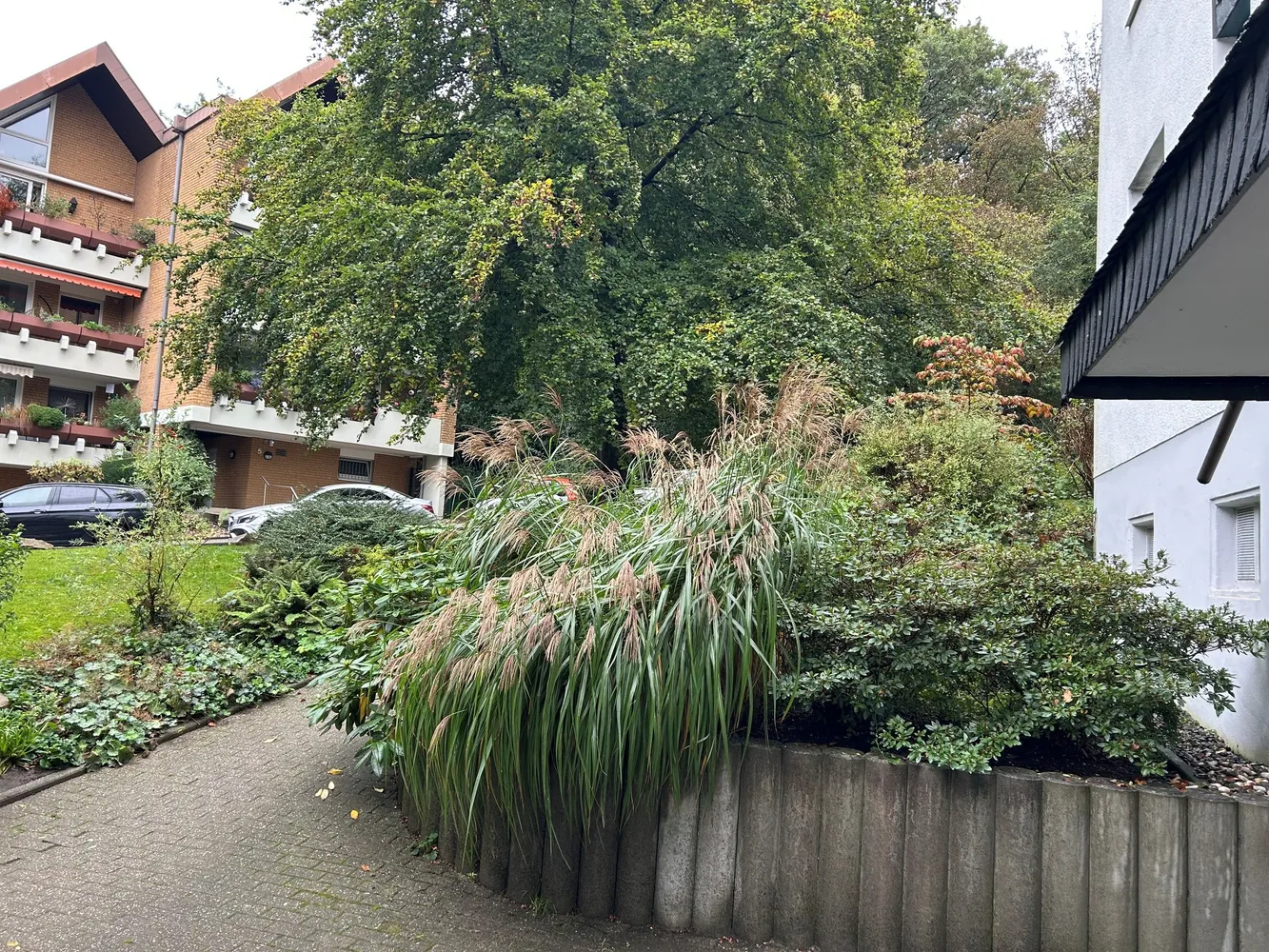 2 room apartment with 81 m² in Mülheim an der Ruhr – Photo 1
