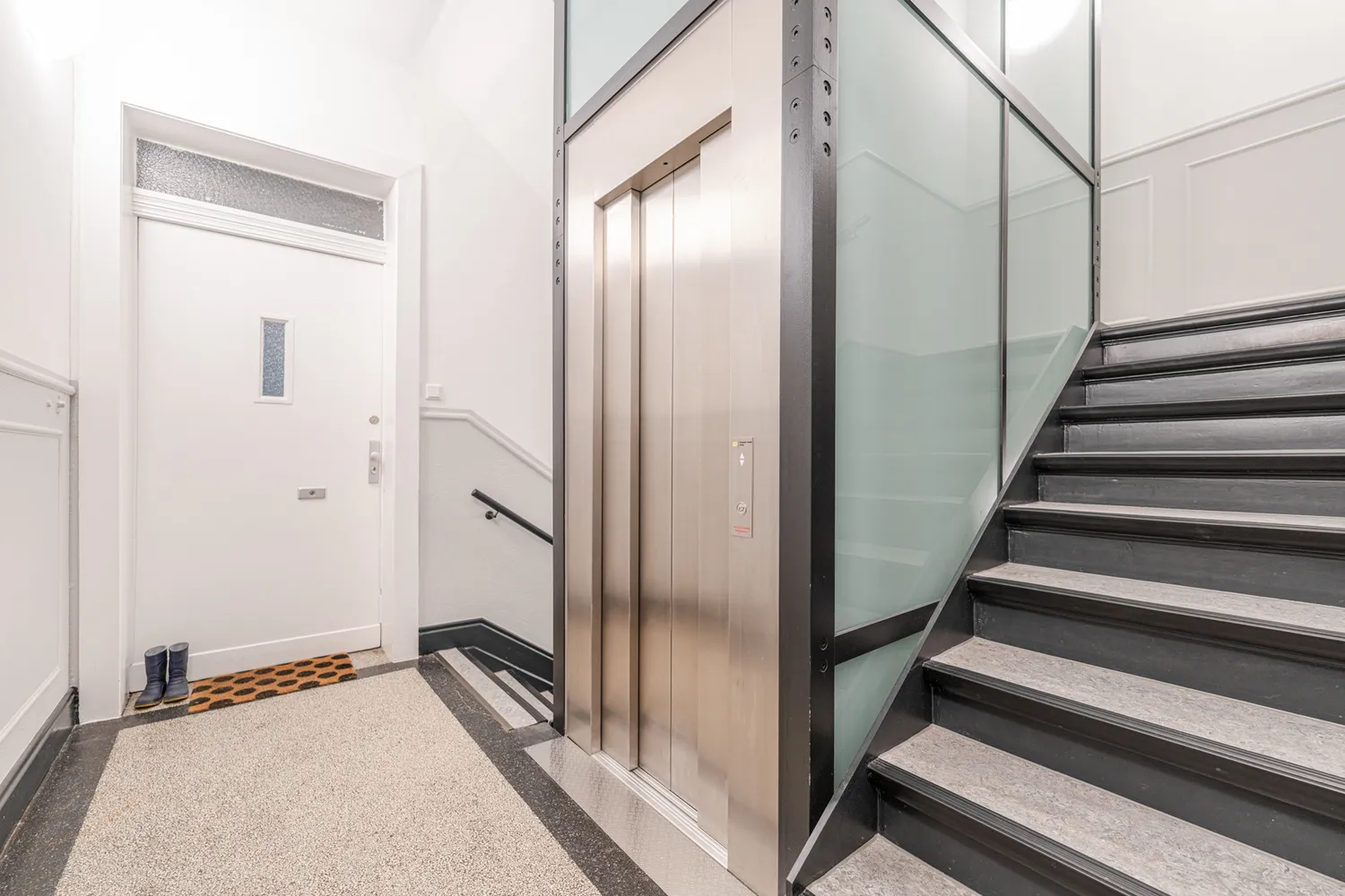 3 room apartment with 91 m² in Düsseldorf – Photo 4