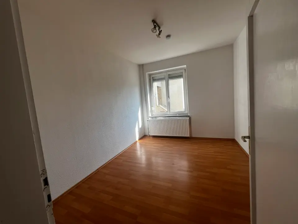 4 Zimmer Wohnung mit 90 m² in Bitterfeld-Wolfen – Bild 8