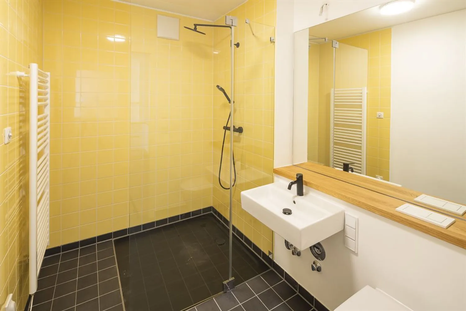 4 Zimmer Wohnung mit 127 m² in München – Bild 2