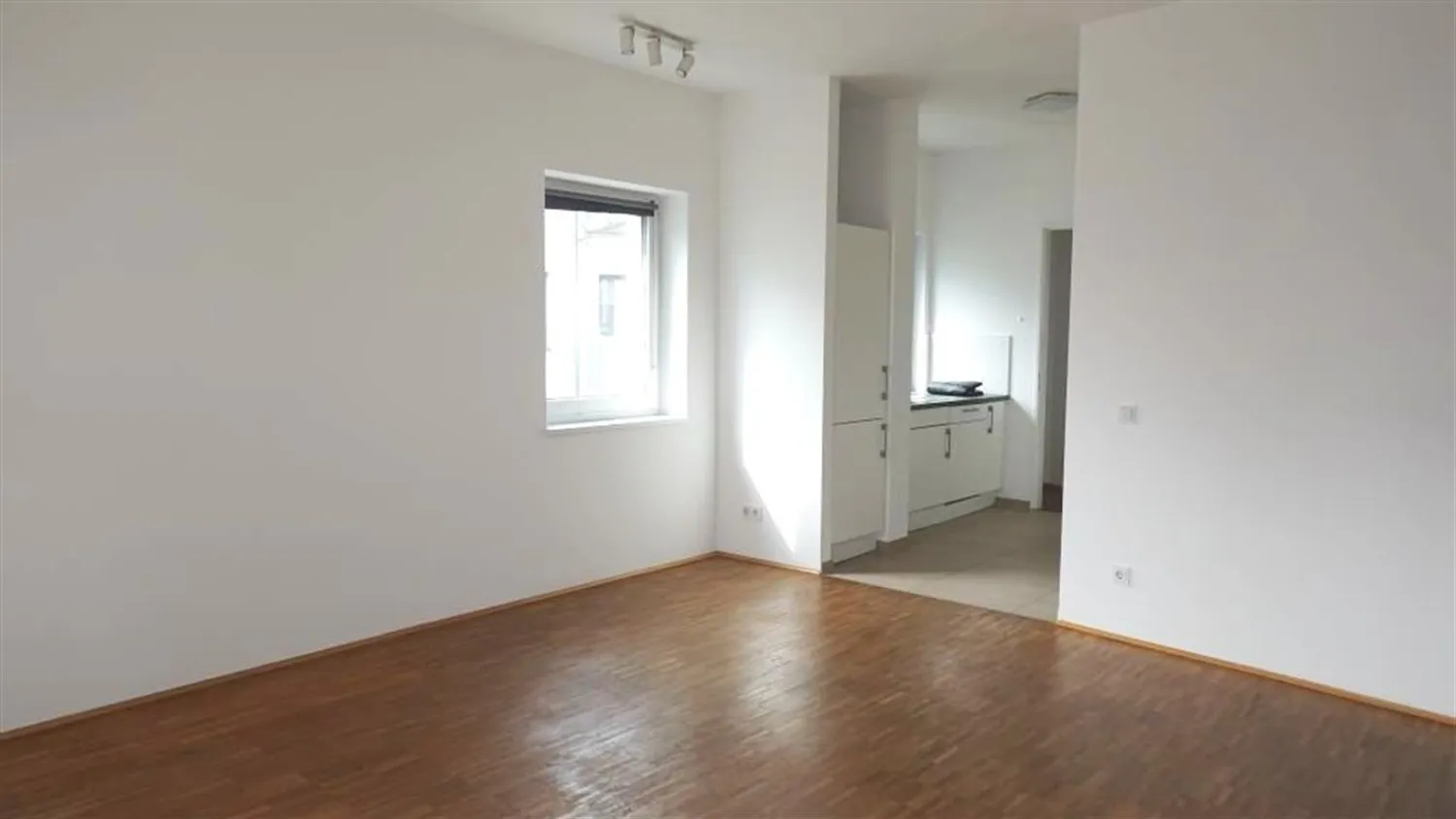 2 Zimmer Wohnung mit 75 m² in Düsseldorf – Bild 7