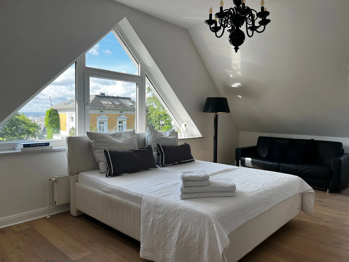 3 Zimmer Wohnung mit 110 m² in Hamburg – Bild 7
