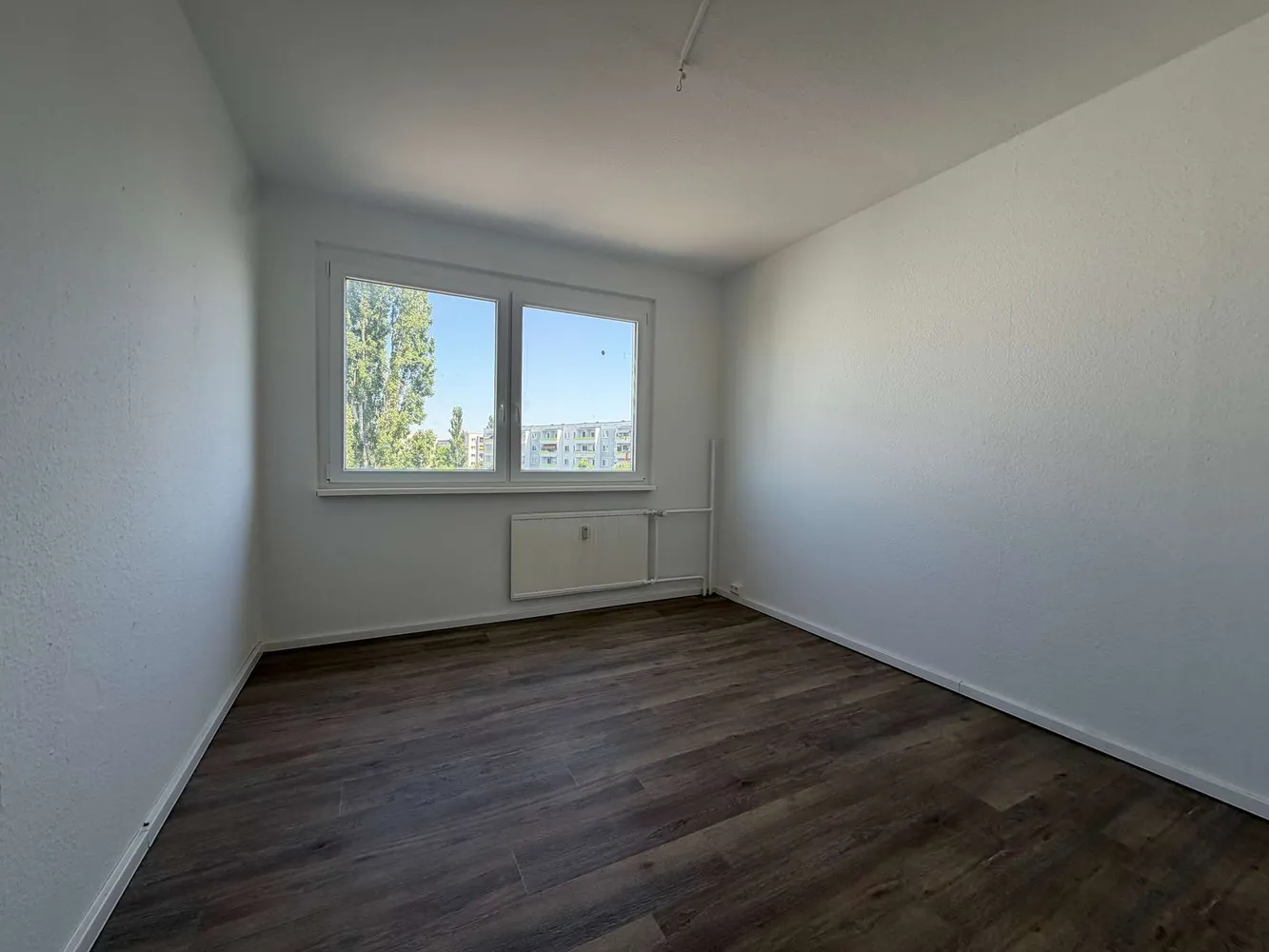 4 Zimmer Wohnung mit 65 m² in Halle (Saale) – Bild 1