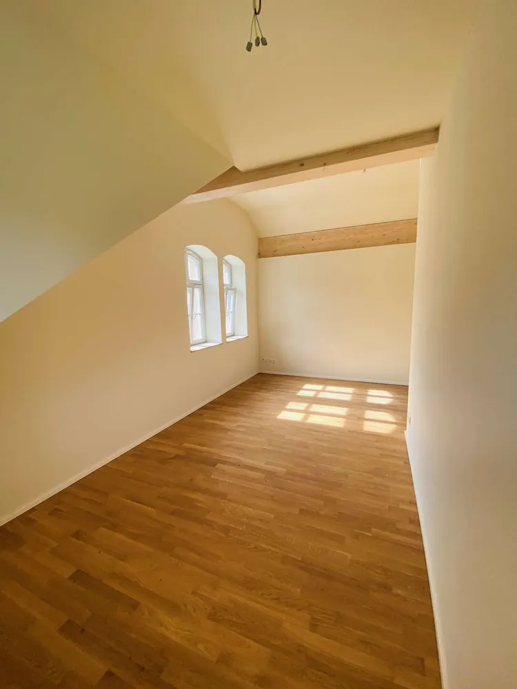 5 Zimmer Wohnung mit 148 m² in Pirna – Bild 9