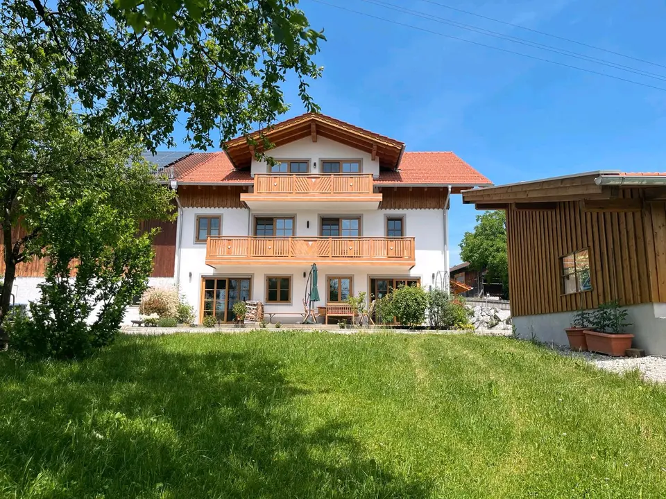 6 Zimmer Wohnung mit 218 m² in Weilheim in Oberbayern – Bild 1