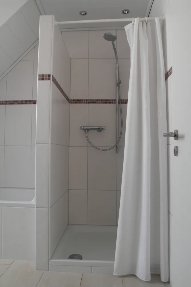 2 Zimmer Wohnung mit 76 m² in Köln – Bild 10
