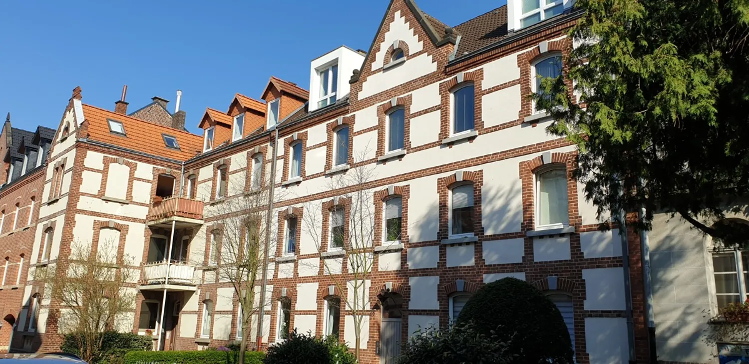 5 Zimmer Wohnung mit 105 m² in Kassel – Bild 1