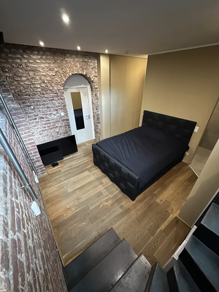 2 Zimmer Wohnung mit 90 m² in Köln – Bild 2