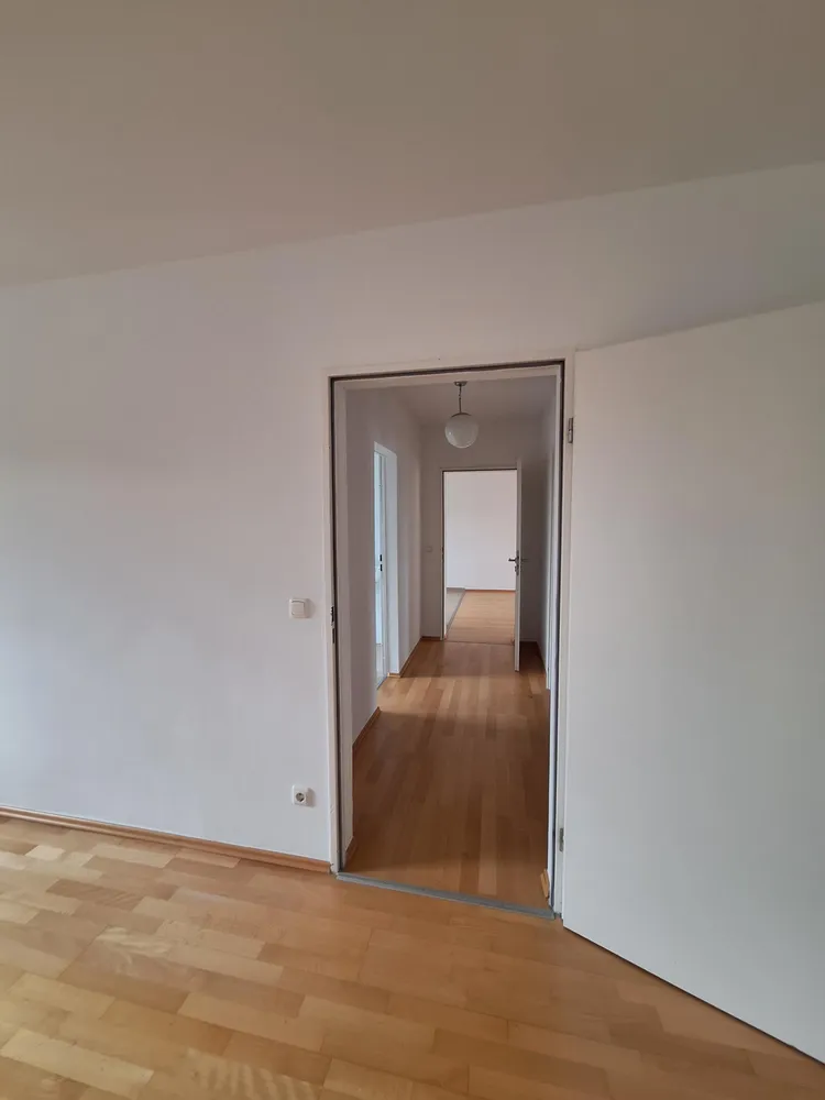 3 Zimmer Wohnung mit 104 m² in Frankfurt am Main – Bild 10
