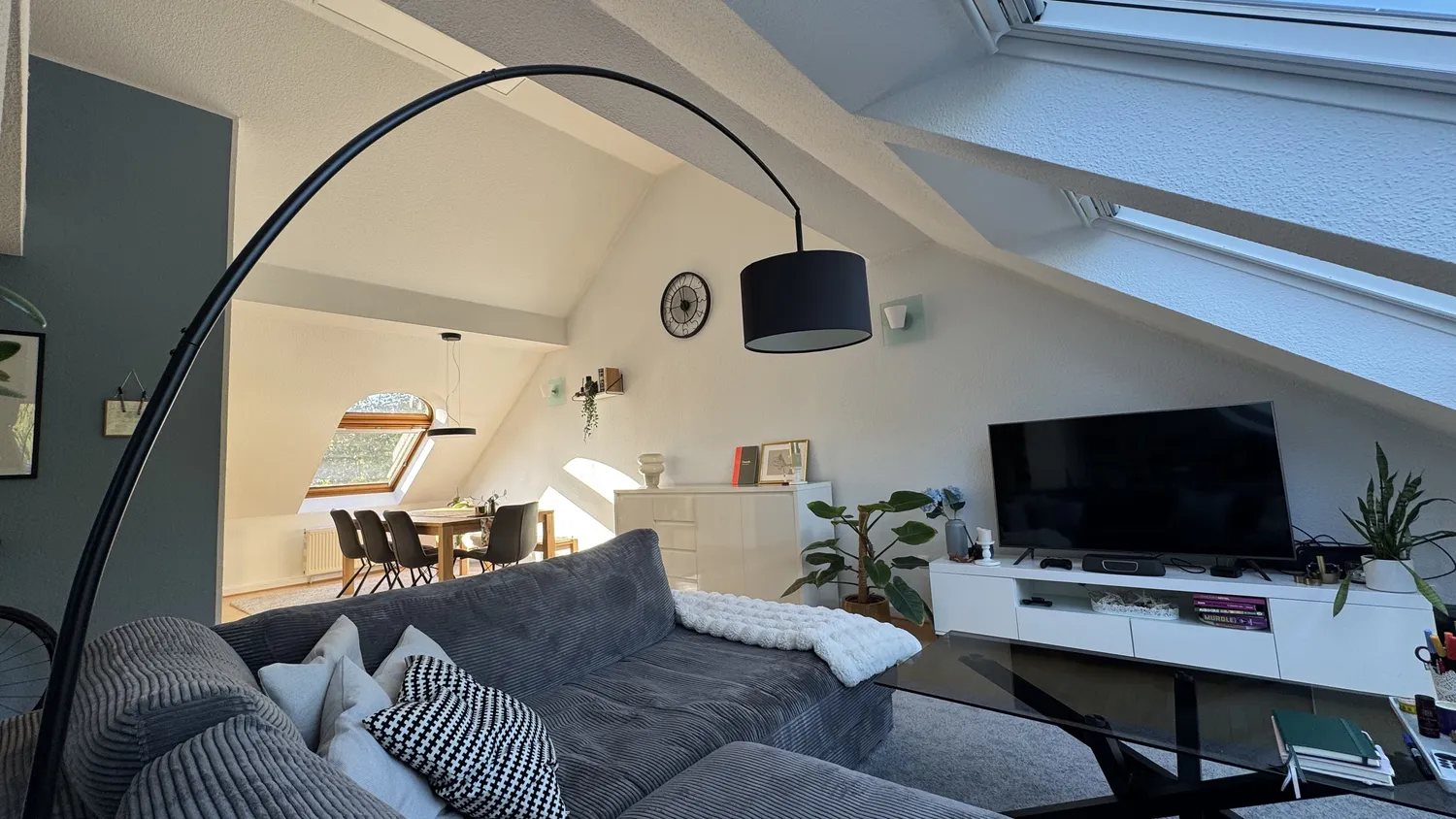 5 Zimmer Wohnung mit 107 m² in Bochum – Bild 1