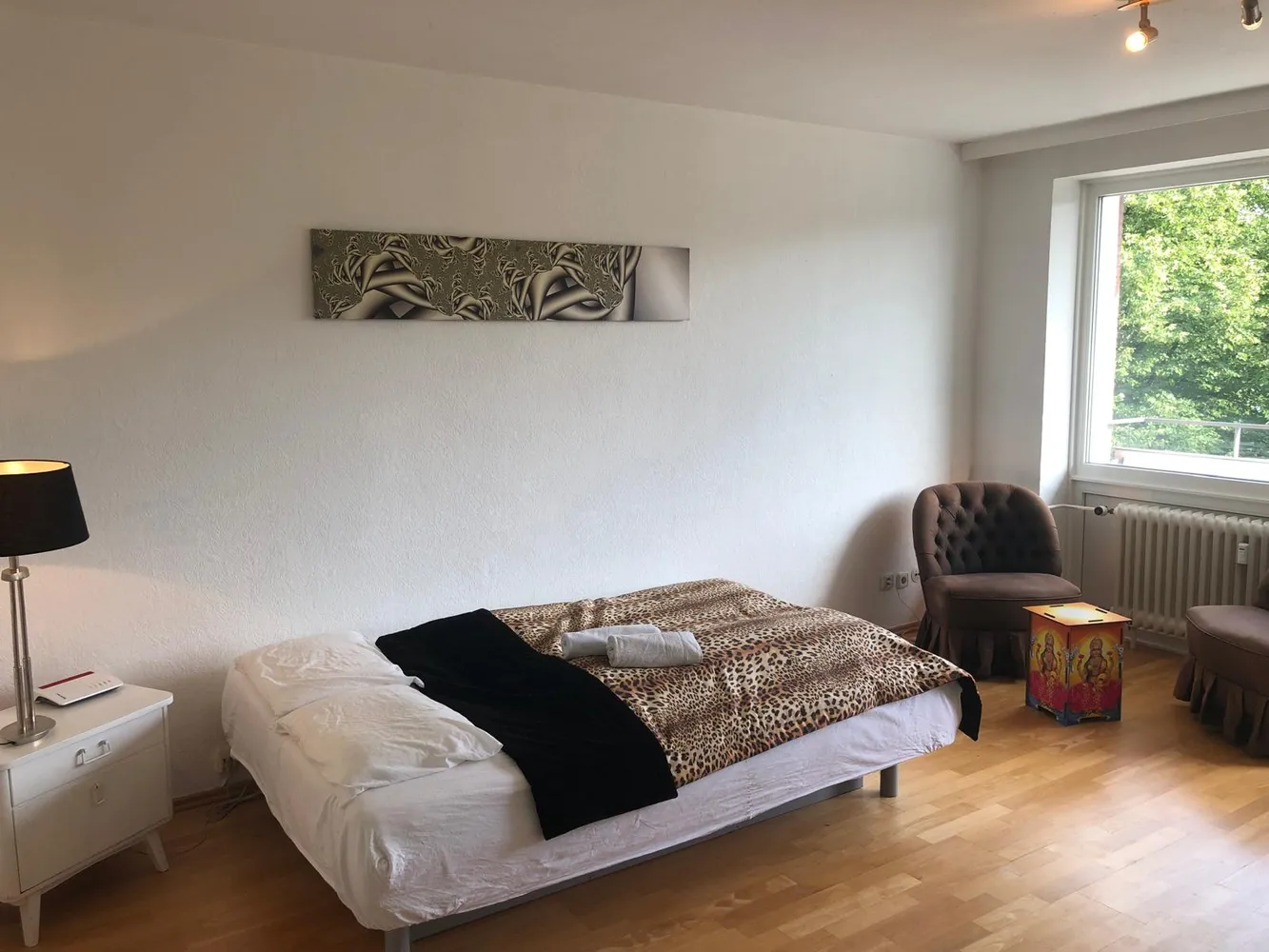 1 room apartment with 38 m² in Hamburg – Photo 2