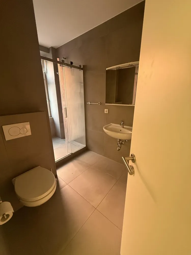 2 room apartment with 40 m² in Frankfurt am Main – Photo 2