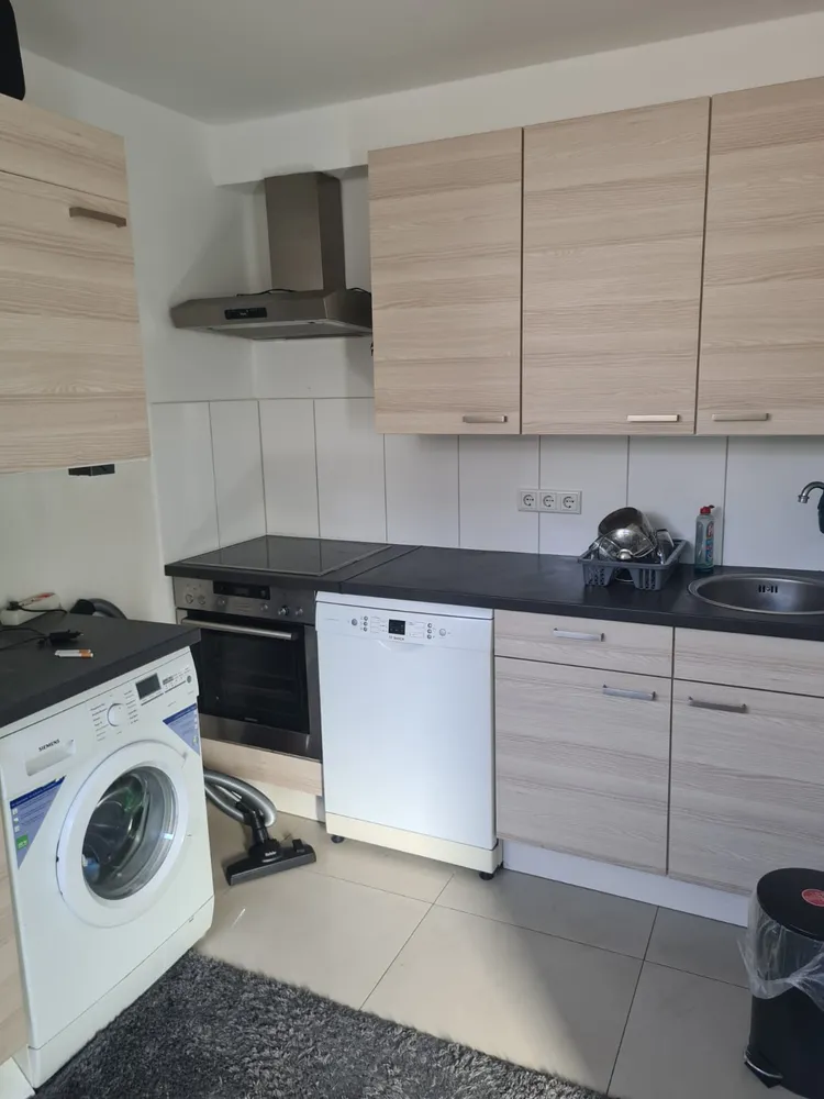 1 room apartment with 30 m² in Cologne – Photo 2