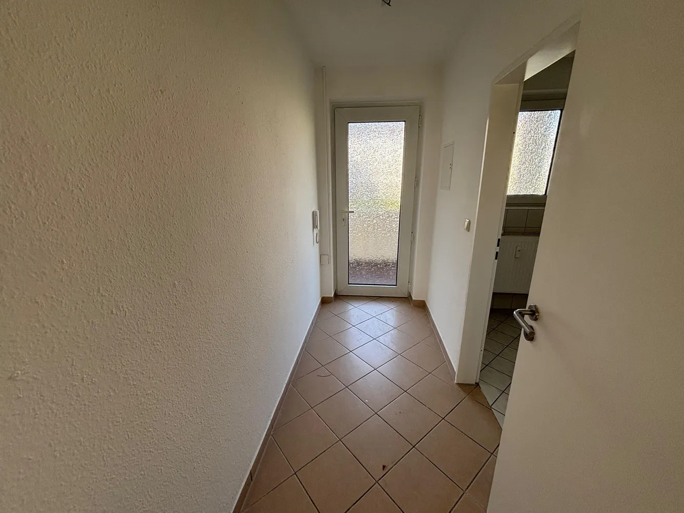 2 room apartment with 66 m² in Magdeburg – Photo 8