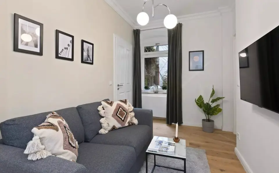 2 Zimmer Wohnung mit 42 m² in Köln – Bild 1