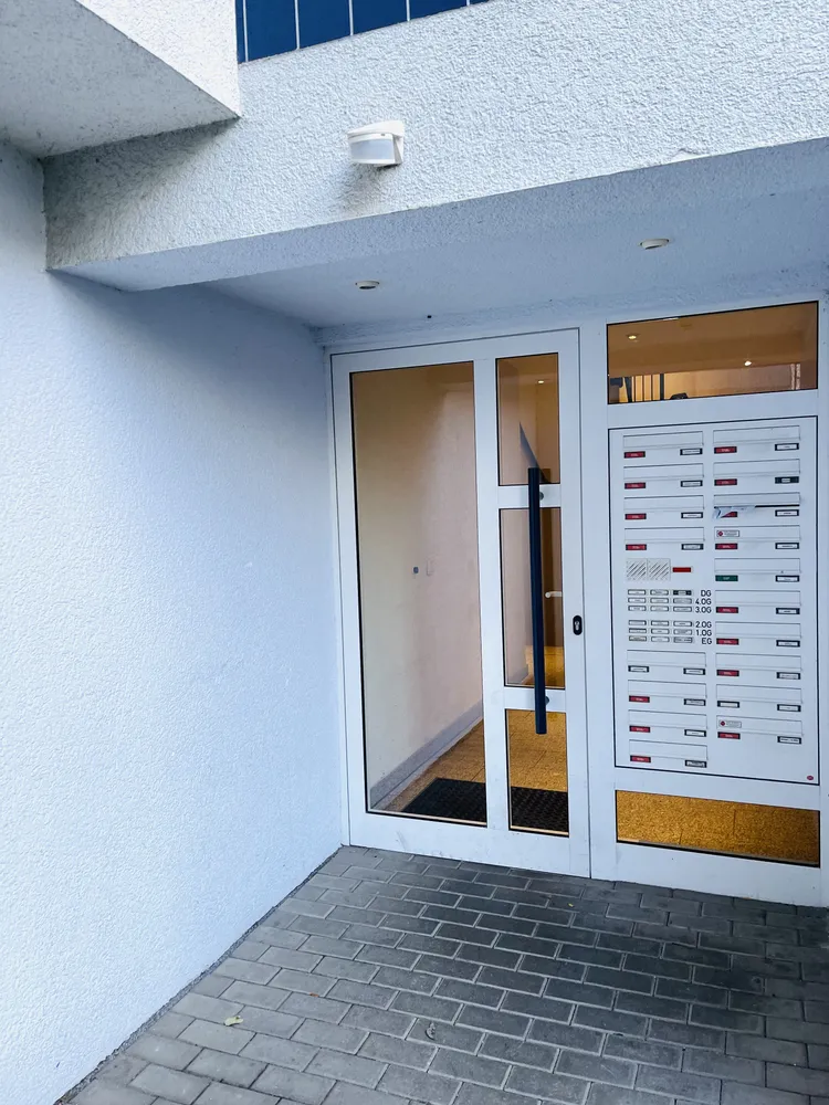 3 room apartment with 93 m² in Frankfurt am Main – Photo 1