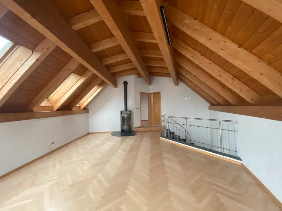 5 Zimmer Wohnung mit 110 m² in Deggendorf – Bild 2