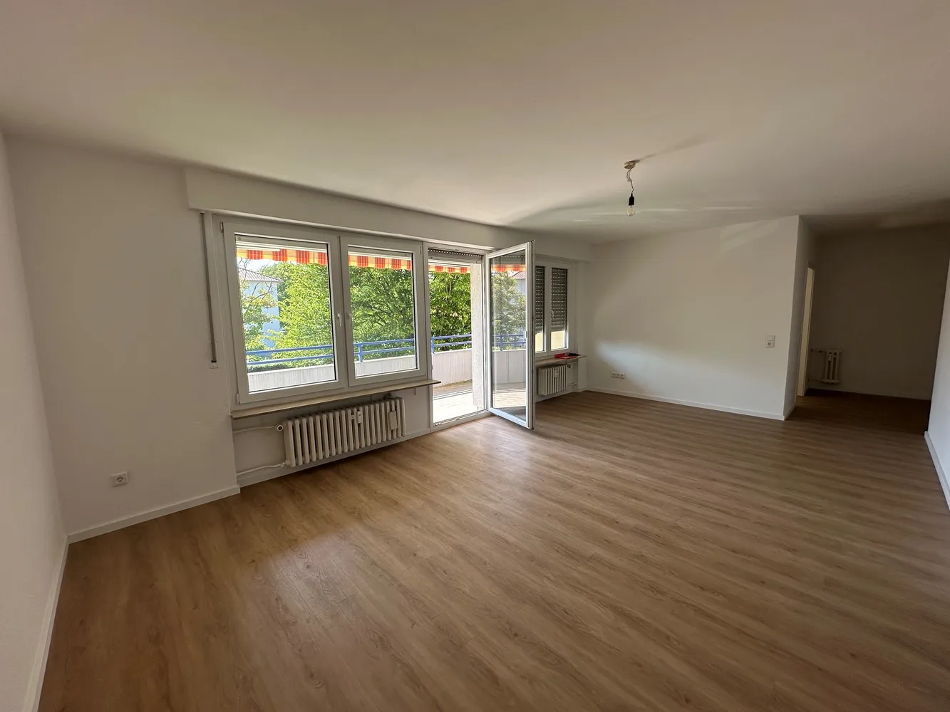 3 Zimmer Wohnung mit 90 m² in Wiesbaden – Bild 1