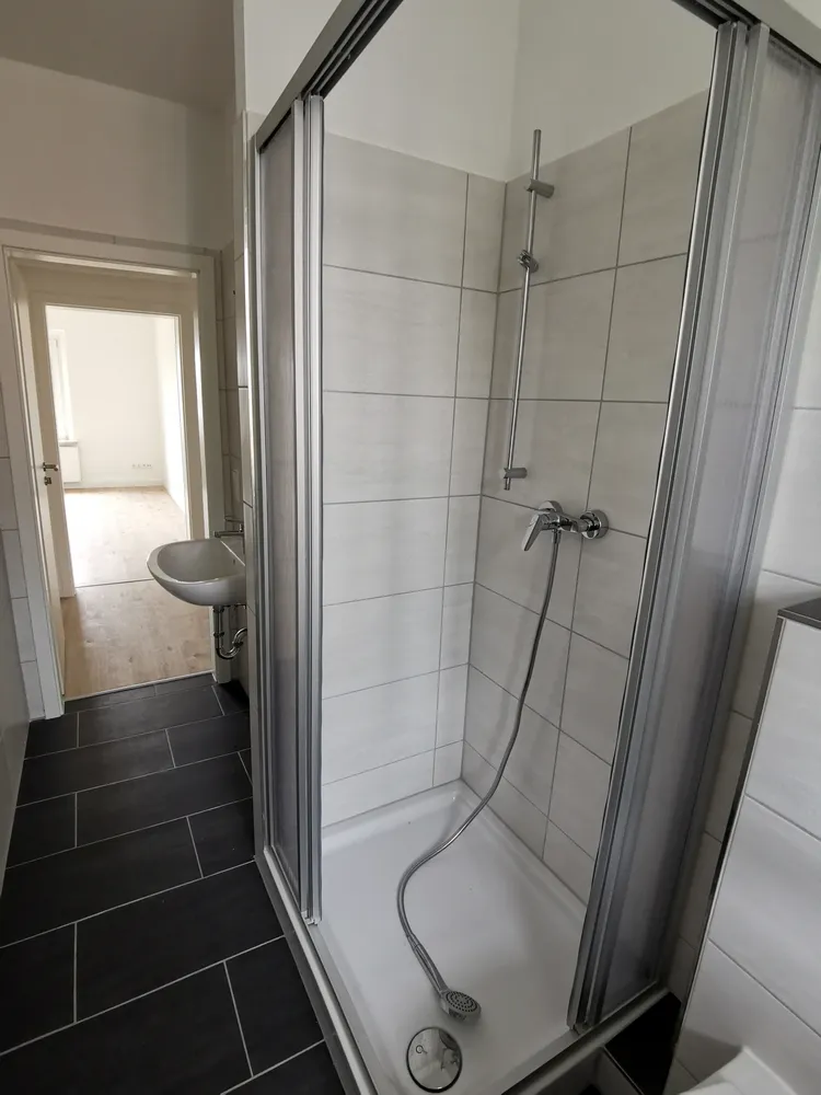 2 Zimmer Wohnung mit 57 m² in Plauen – Bild 11
