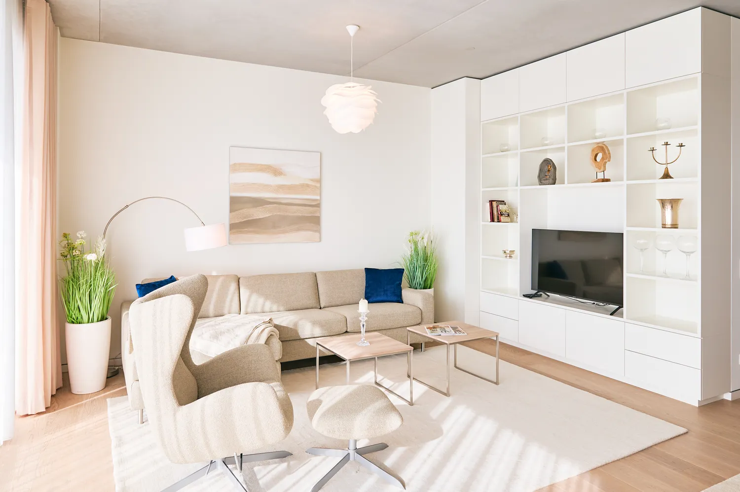2 Zimmer Wohnung mit 83 m² in Berlin – Bild 2