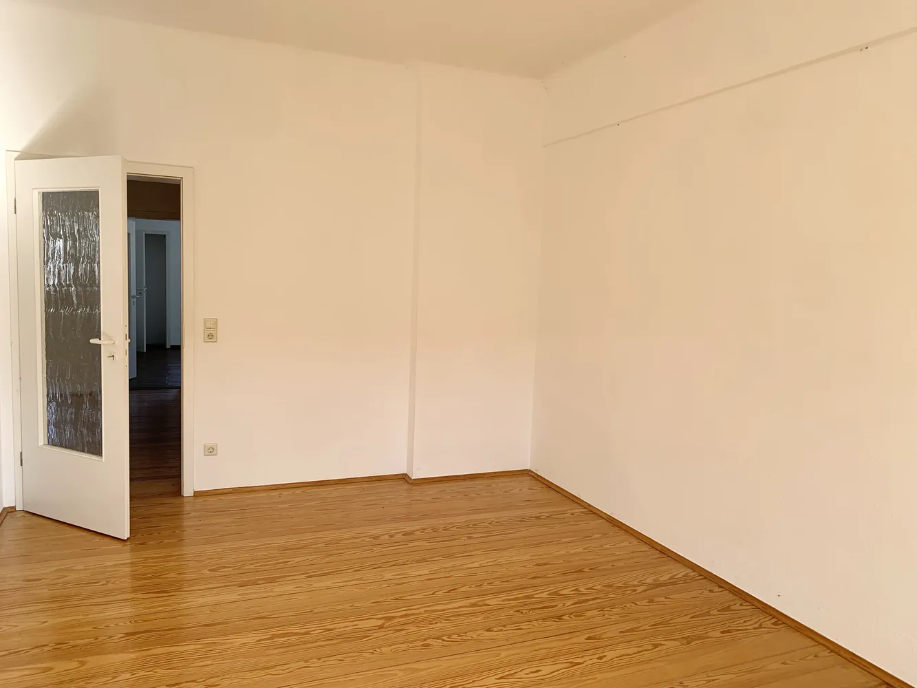 3 Zimmer Wohnung mit 87 m² in Düsseldorf – Bild 2