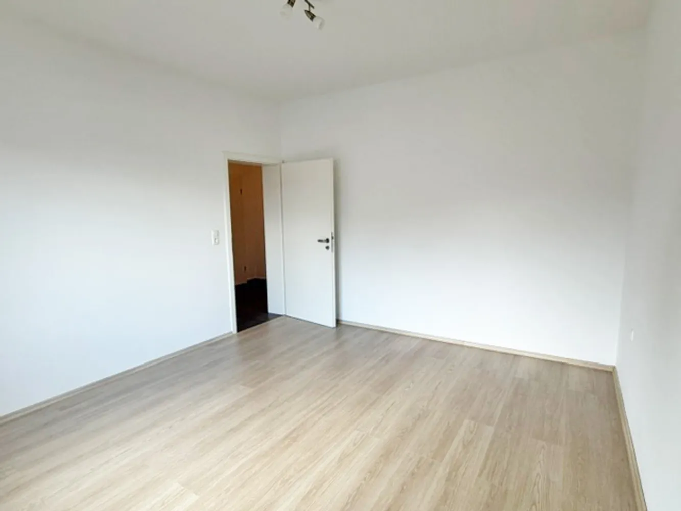 2 Zimmer Wohnung mit 70 m² in Bremen – Bild 9
