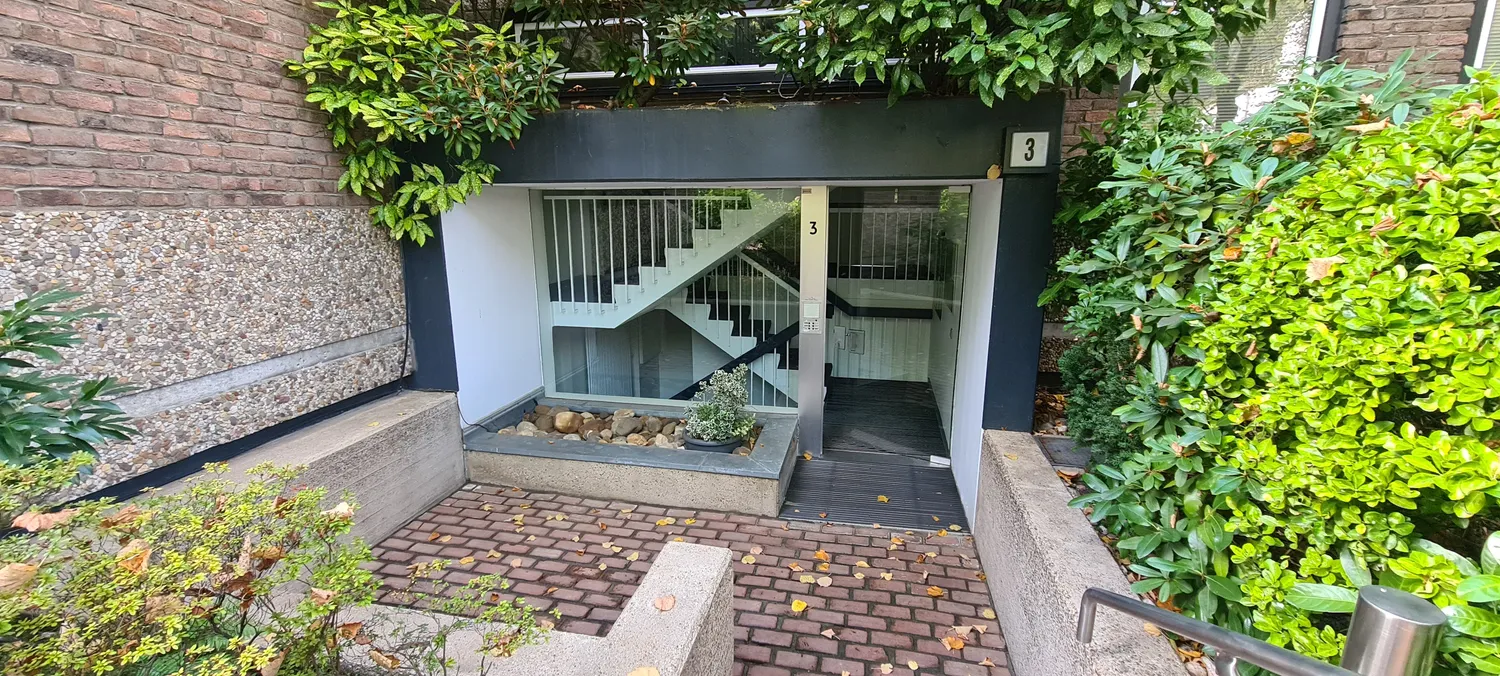 1 room apartment with 63 m² in Düsseldorf – Photo 7