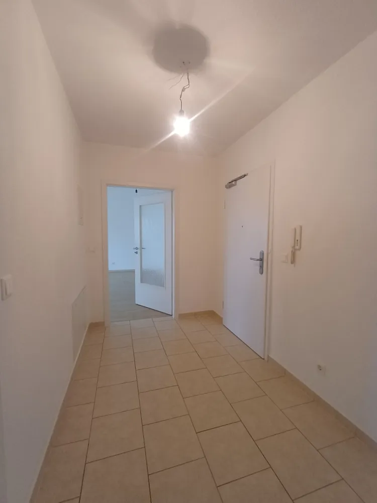 2 Zimmer Wohnung mit 64 m² in Zwickau – Bild 4