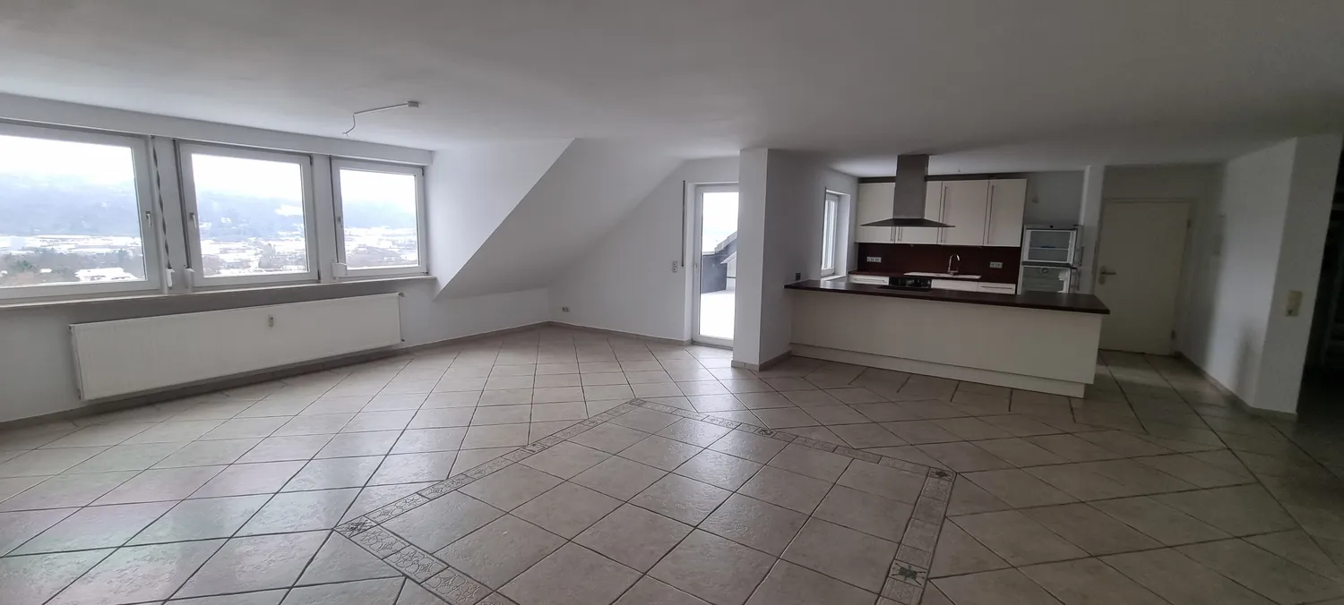 4 Zimmer Wohnung mit 146 m² in Trier – Bild 2